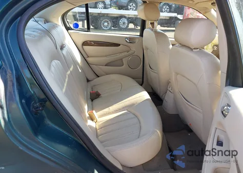 2003 Jaguar X-Type 2.5 из США, поврежденный, VIN SAJEA51D83XD44497